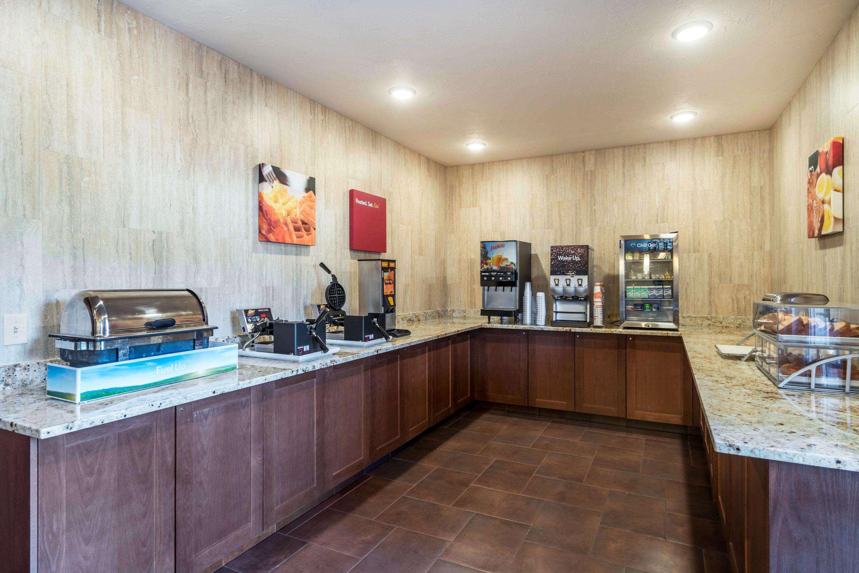 Comfort Suites Якима Экстерьер фото