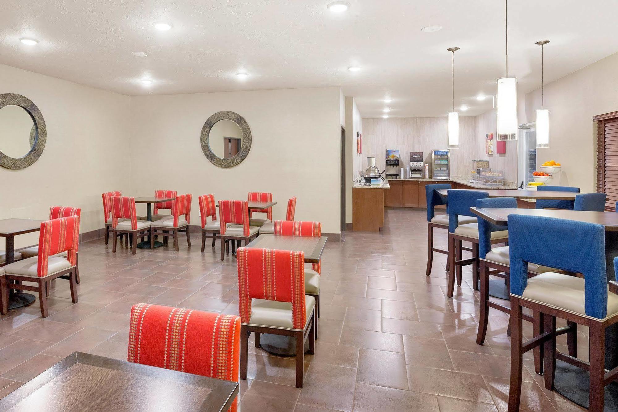 Comfort Suites Якима Экстерьер фото